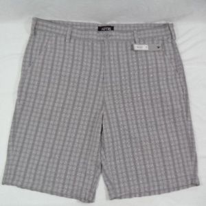 APT 9 Mens Plaid Seersucker Shorts Gray Sz 40 NWT